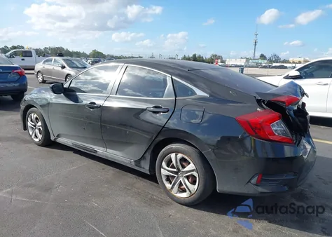2018 Honda Civic Lx z USA, uszkodzony, nr VIN 19XFC2F53JE020106